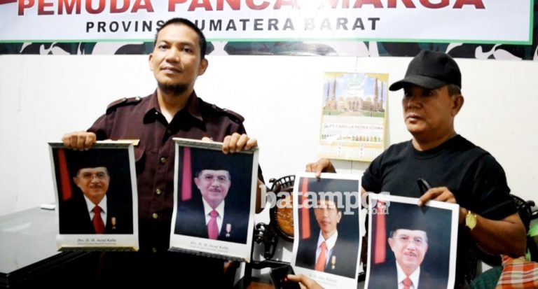 Latar Warna Merah Saja, Foto Jokowi-JK Diturunkan di Sekolah