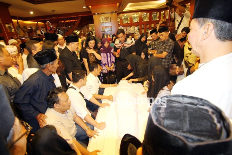 Obituari Rekaveny Soerya, Anggota DPRD Kota Batam