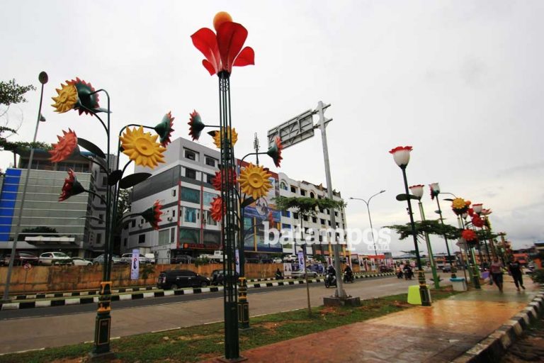 Pemko Batam Akan Bangun Lampu Hias Berbentuk Payung Setinggi 10 Meter, di Sini Lokasinya…