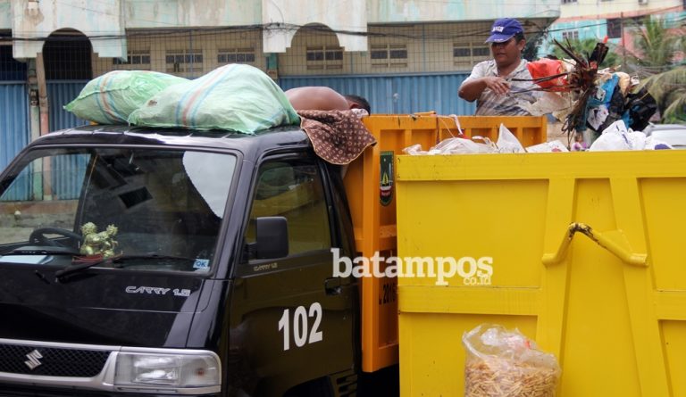 Bengkong, Normalisasi Sampah Perumahan, Kerahkan 13 Mobil Satgas Kebersihan