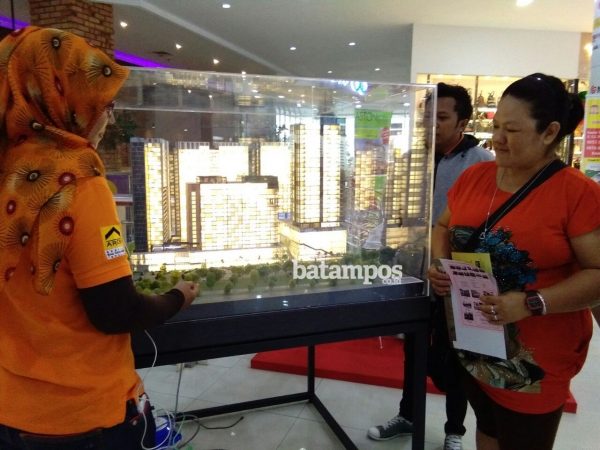 Oxley Convention Center Pameran di TCC Mall