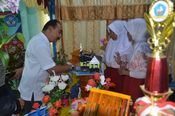 Kembangkan Kreativitas Siswa dengan Pameran Daur Ulang