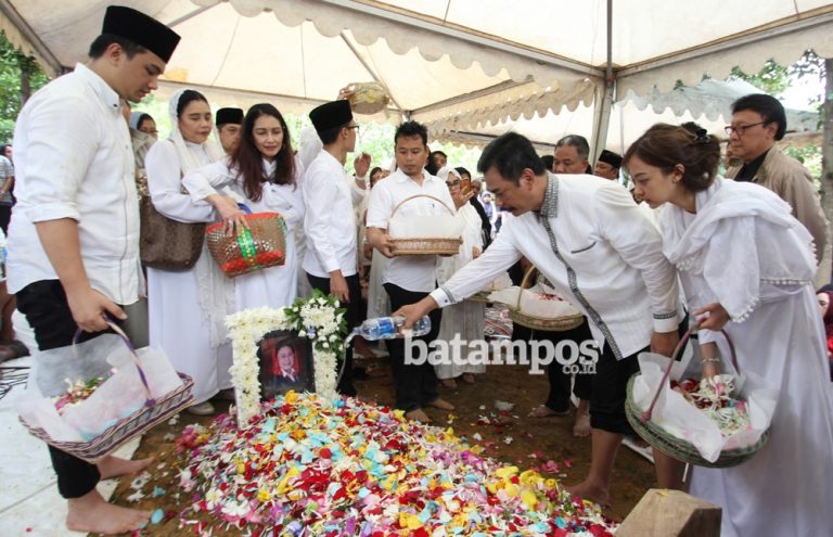 Hari Ini, 100 Hari Rekaveny Soerya