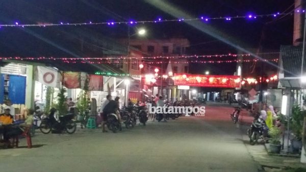 Kota Moro Bermandikan Lampu Kelap Kelip