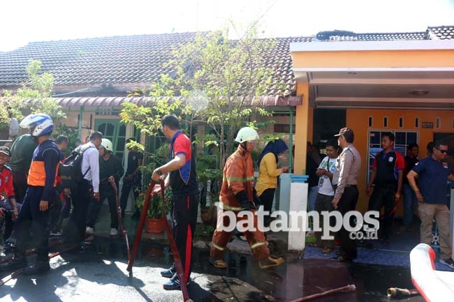 Rumah Nursiah Nyaris Ludes Dilalap Api