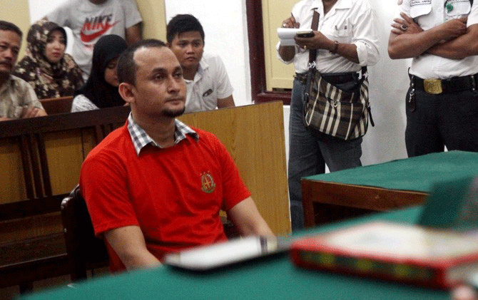 Oknum Polisi Divonis Penjara 2 Tahun 6 Bulan Penjara