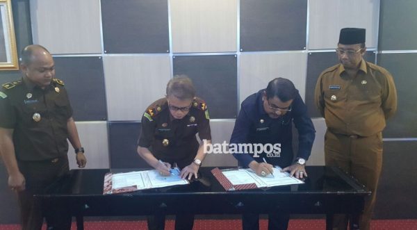 Pemkab-Jaksa Teken MoU Pendampingan Hukum