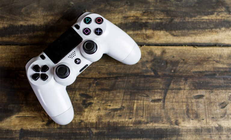 Adik-adik yang Ingin Sekolah Bikin Game Simak Artikel ini Deh….