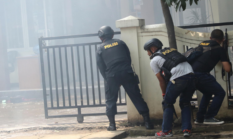 Dum… Bom Panci Meletup