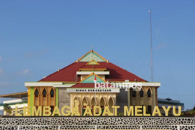 Sembilan Tahun, Gedung LAM Tak Rampung