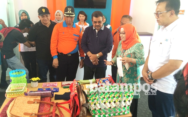 Rumah Kreatif Bantu Pelaku UMKM Promosikan Produk Secara Online