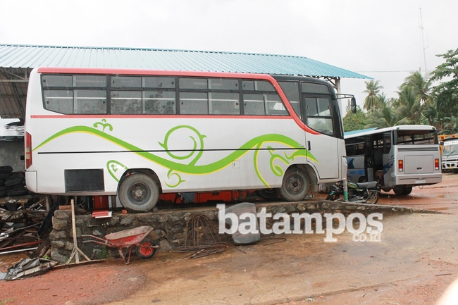 Penyediaan 43 Bus Sekolah Belum Memenuhi Standarisasi