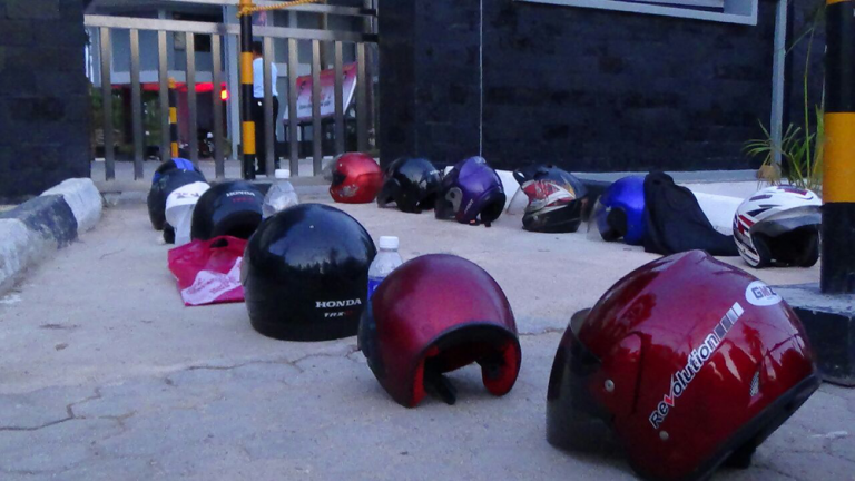 Imigrasi Wacanakan E-Manifes, Tanpa Antri Dan Menunggu