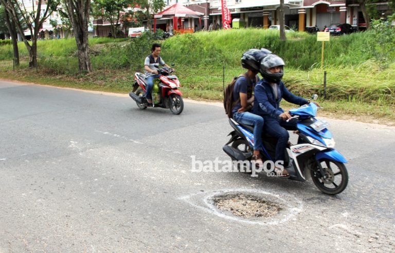 Jalan Nagoya Diaspal April