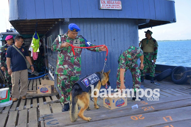 Tim WFQR Tangkap Kapal Muatan Barang Ilegal