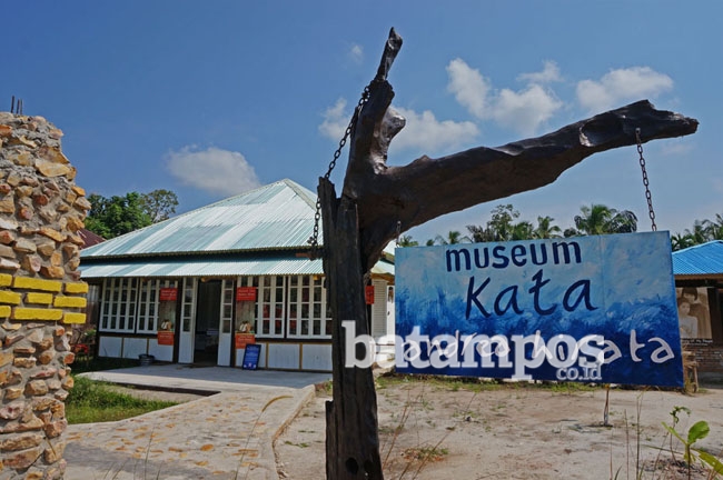 Wisata Hemat ke Negeri Laskar Pelangi