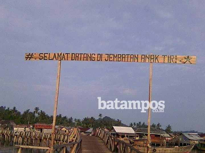 Jembatan Anak Tiri di Desa Marok Tua