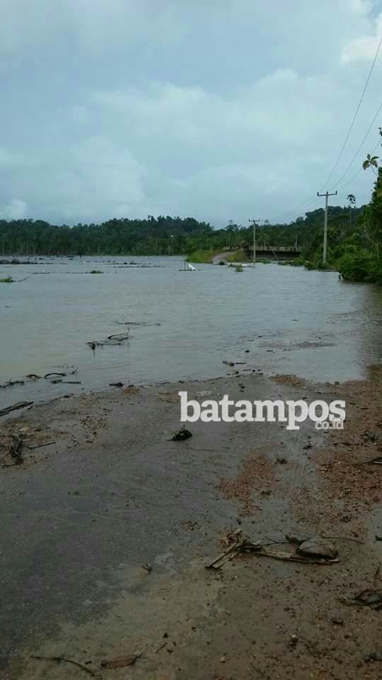 Sawah Bukit Langkap Berubah Jadi Danau