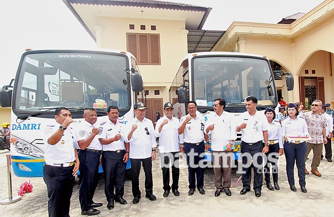 Damri Mulai Beroperasi ke Lampa dan Teluk Buton