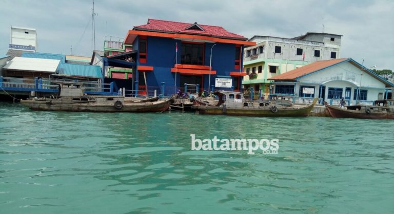 Kantor Syahbandar dan Bea Cukai Moro Miring