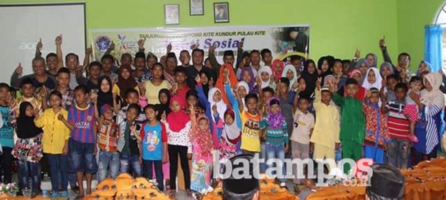 Dari Dunia Maya, Grup Ini Melakukan Aksi Nyata Santuni Anak Yatim