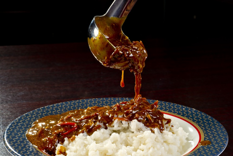 Ketika Ibu-ibu Rajin Menyimpan Video Masakan di Facebook