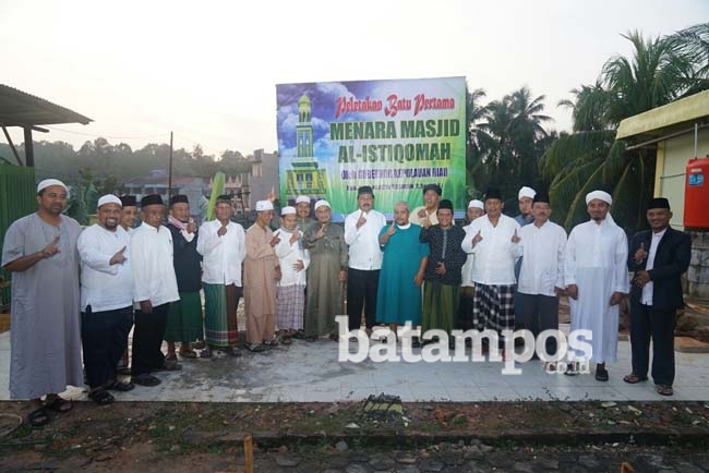 Batu Pertama Pembangunan Menara Masjid Al Istiqomah