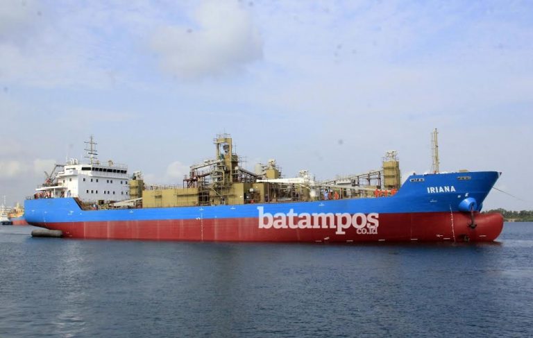 Menteri Perindustrian Resmikan Kapal MV Iriana