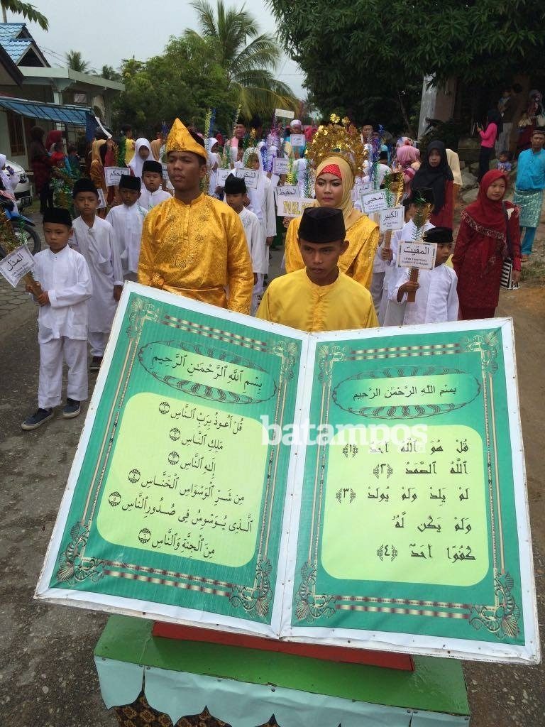 Tiga Ribu Peserta Pawai Taruf MTQ Meral Libatkan Pelajar