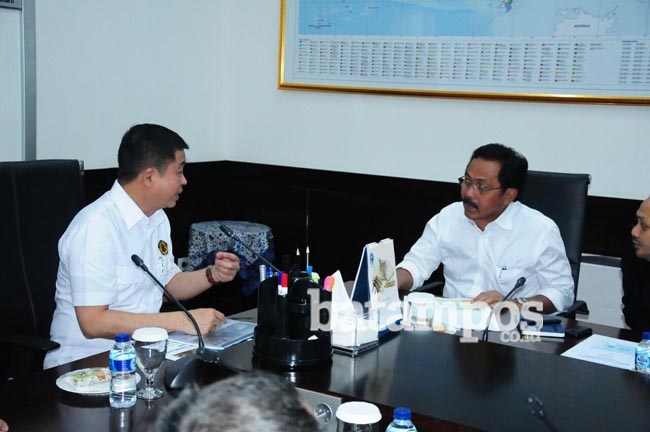 Nurdin Ajak Jonan ke Karimun