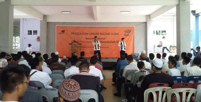 Dalam Naungan Panji Rasulullah