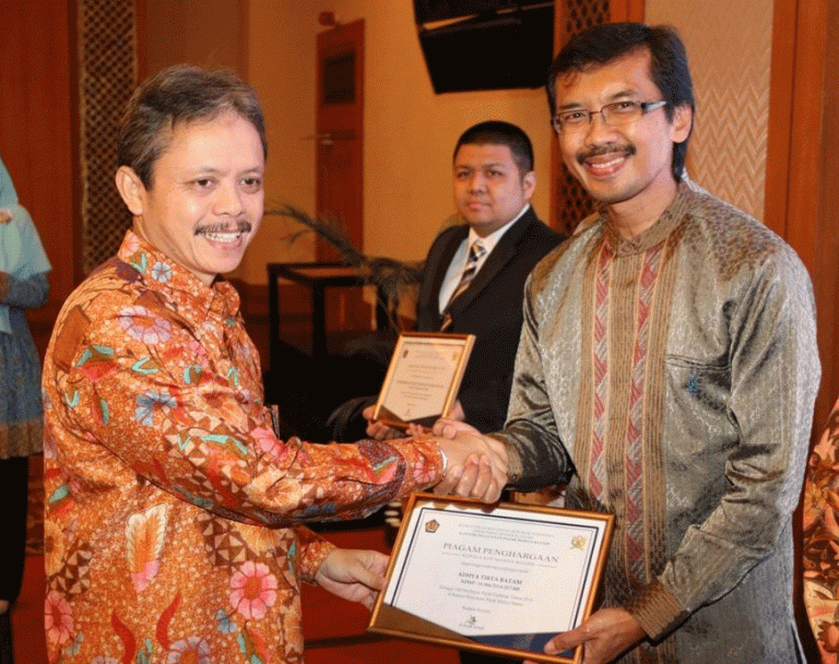 ATB Batam Terima Penghargaan dari Kanwil DJP Riau-Kepri