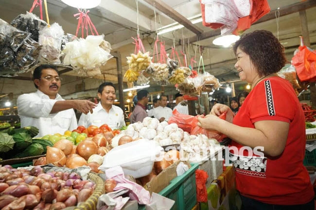 Stok Sembako Aman, Harga Harus Murah