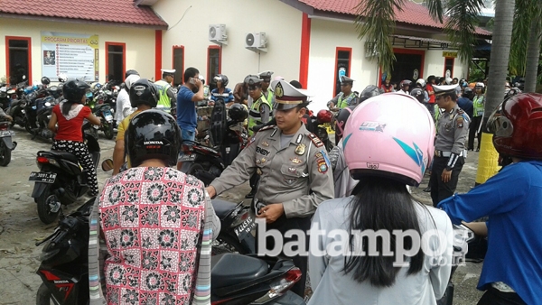 Ratusan Sepeda Motor Ditilang