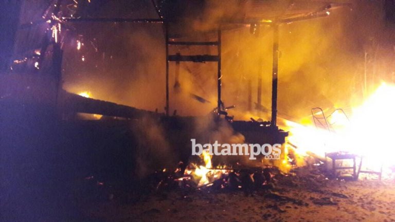Gudang Milik Zainab Terbakar