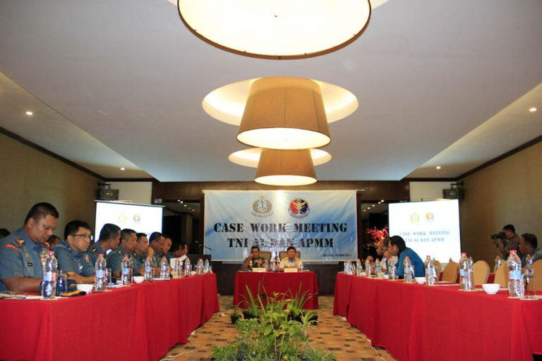 TNI AL Rapat Dengan APMM Malaysia, Kapal Buruan Masing-masing Negara