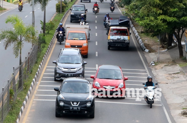 Pajak Progresif Tunggu Evaluasi Mendagri