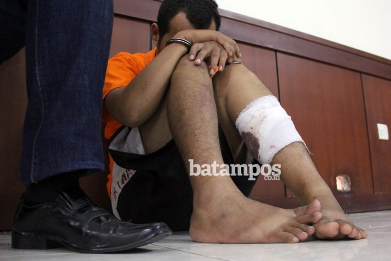 Polisi Tangkap Pencuri Puluhan Ponsel