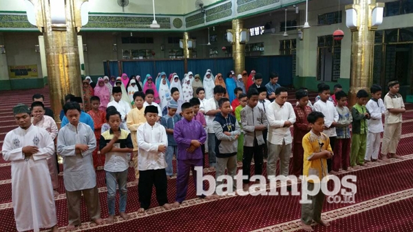 SDIT Al Madinah Gelar Malam Bina Iman dan Taqwa
