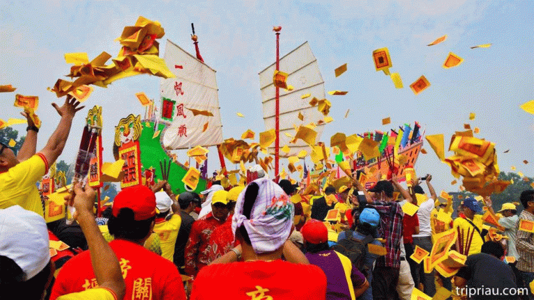 Bakar Tongkang di Bagan Siapiapi