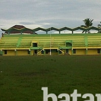 Elwa Pingsan Tertimpa Pintu Stadion