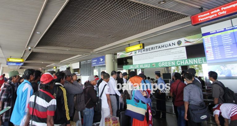 Pembaca batampos.co.id, Bila Anda Mudik dengan Pesawat Sudilah Check In 2 Jam sebelum Terbang