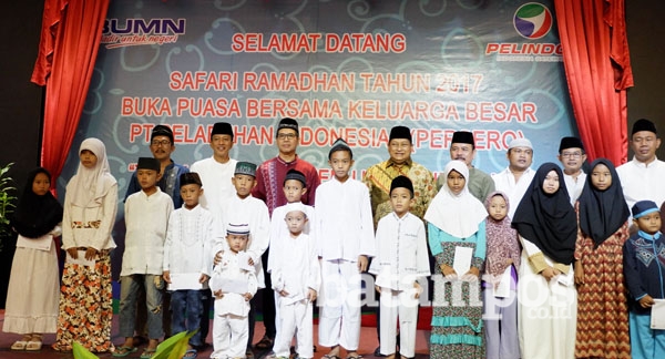 PT Pelindo Berbagi Dengan Anak Yatim