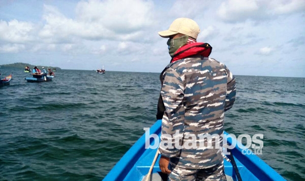 Warga Kelarik Hilang di Laut
