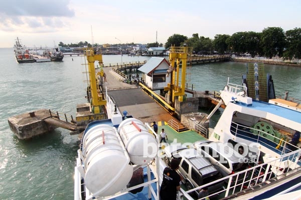 Mulai H-7 Lori Dilarang Naik Roro