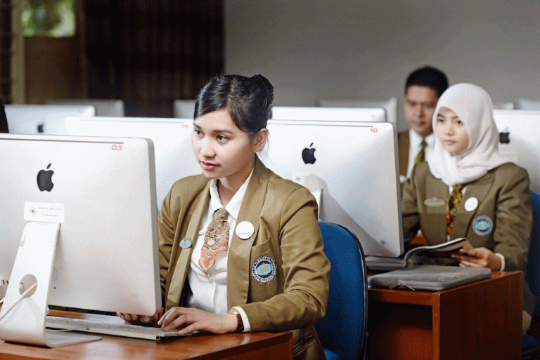 Mahasiswa STP NHI Bandung Juarai National Competition of New Business Venture Plan 2017