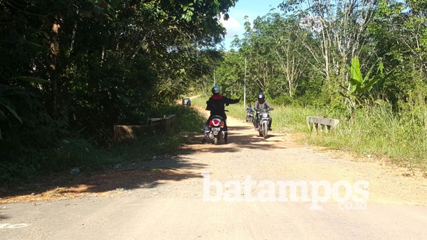 Kades Diminta Tingkatkan Infrastruktur Jalan Desa