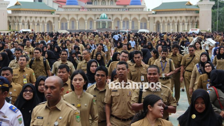 Staf Tak Disiplin, Tunjangan Kadis Dipotong