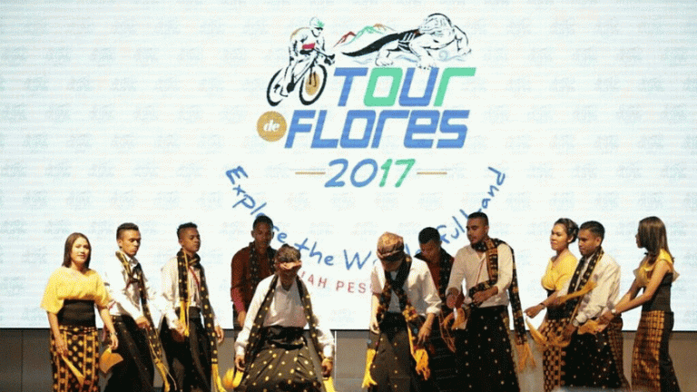 KFC Cycling Team Unggul pada Etape II TdF 2017, Danau Kelimutu Semakin Mendunia