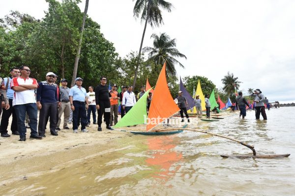 Apri Buka Event Jong Race Desa Teluk Bakau
